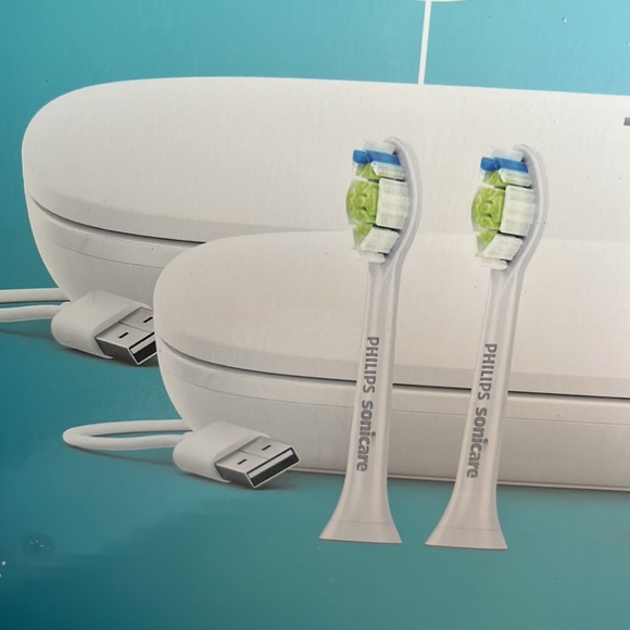 (Sold)Sonicare Travel Charging Cases - Picture 5 of 7